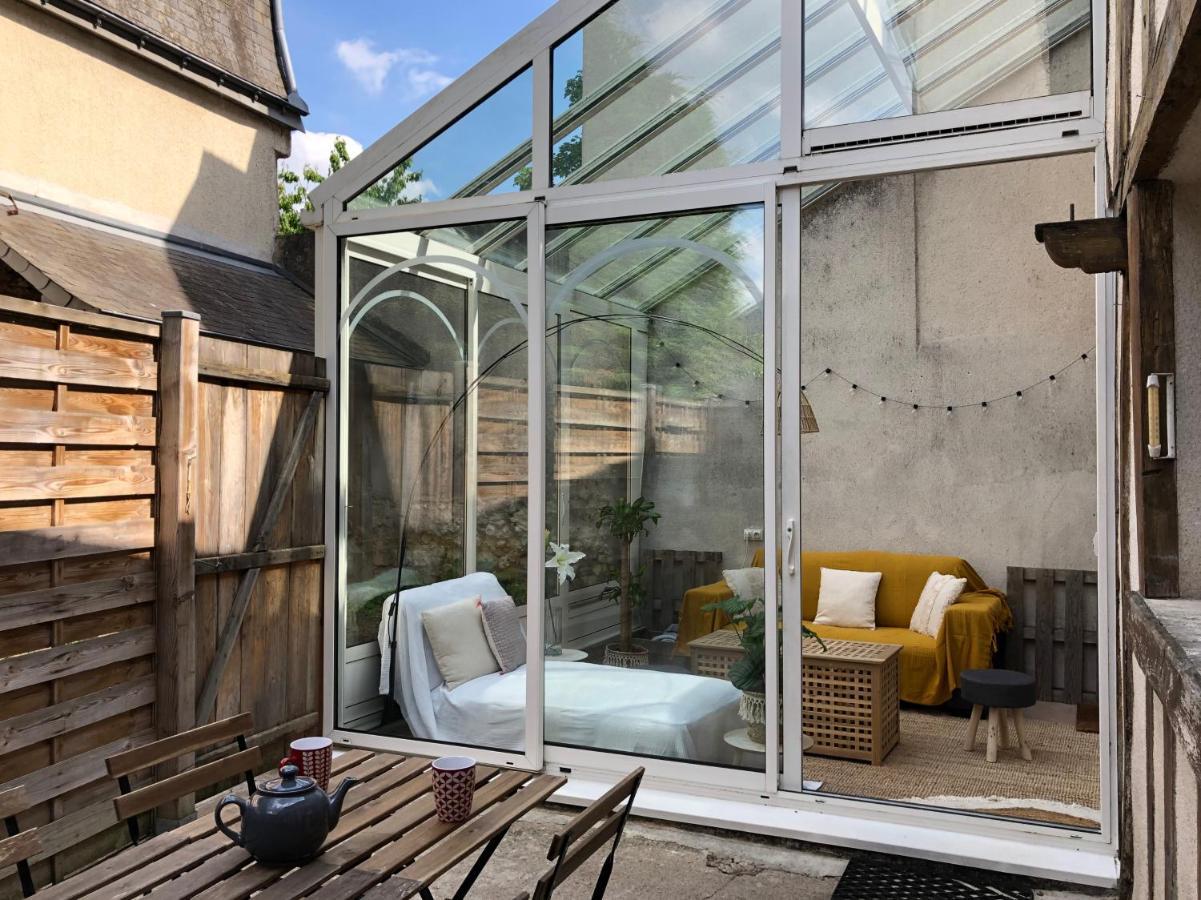T2 Style Cottage - Veranda & Terrasse Exterieure Tours Luaran gambar